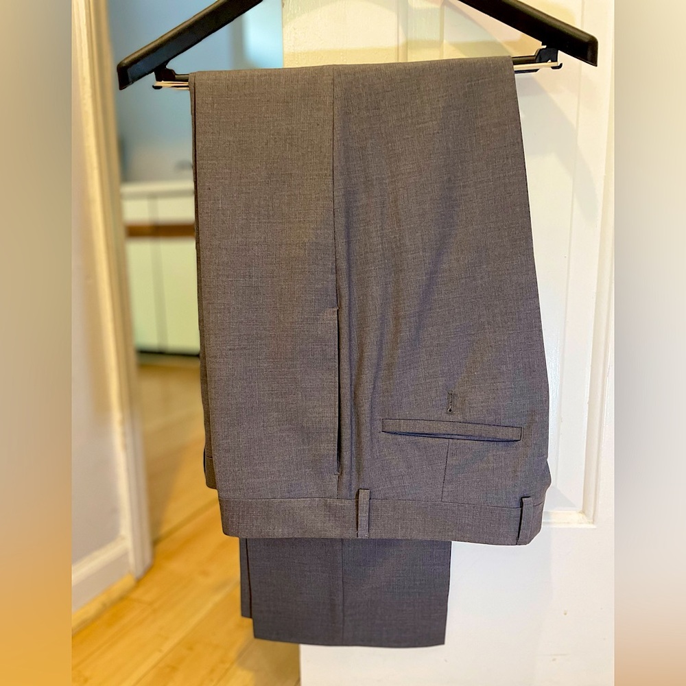Pronto Uomo Suit Pants. 34W. Fantastic condition.